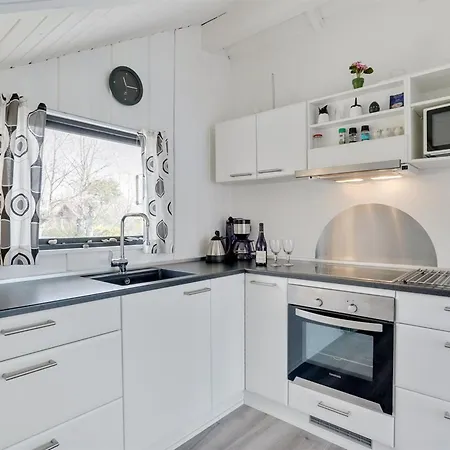 Feriehus Roderich - 400m From The Sea By Interhome